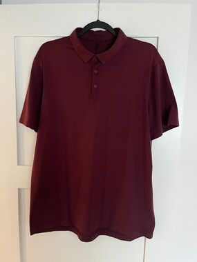 Lululemon Men’s Evolution Polo, size large in burgundy